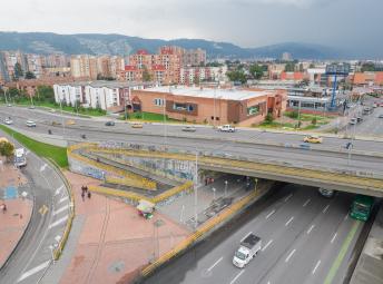 Zona Bajo Puente Calle 183 con Autopista Norte